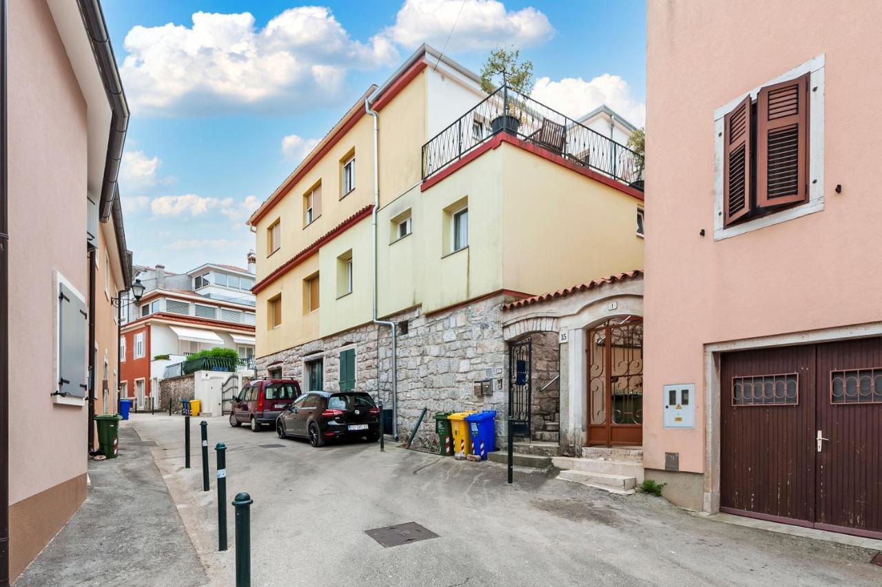 Apartment Cave Rovinj Exteriör bild