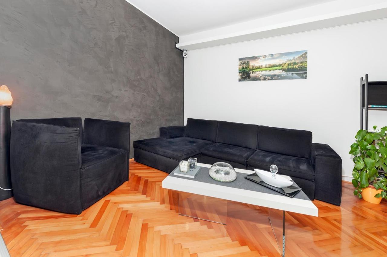 Apartment Cave Rovinj Exteriör bild